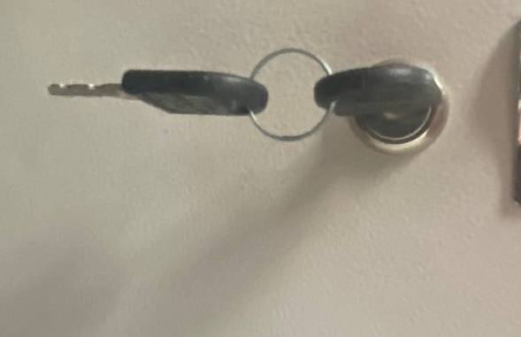 Шкаф универсально-хозяйственный двухдверный 1850х600х500 мм (2L-B1C-600)