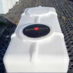 Емкость K 3000л под плотность до 1.2 г/см3 белая с откидной крышкой в обрешетке